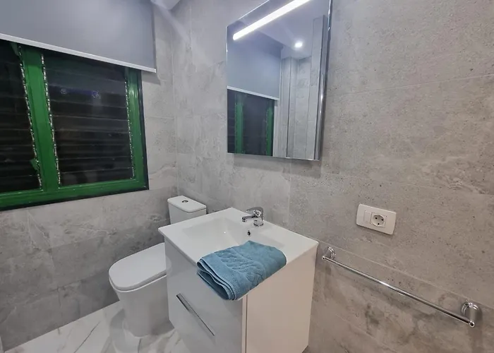 Casa Palmera 2 Only 150 Meters To The Beach, Heated Pool, Wifi, Sat-tv, Terrace, Location, Washing Machine *