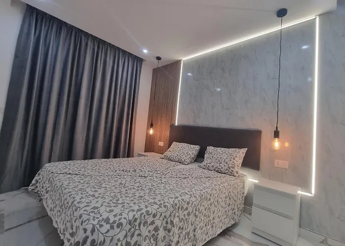 Casa Palmera 2 Only 150 Meters To The Beach, Heated Pool, Wifi, Sat-tv, Terrace, Location, Washing Machine Daire