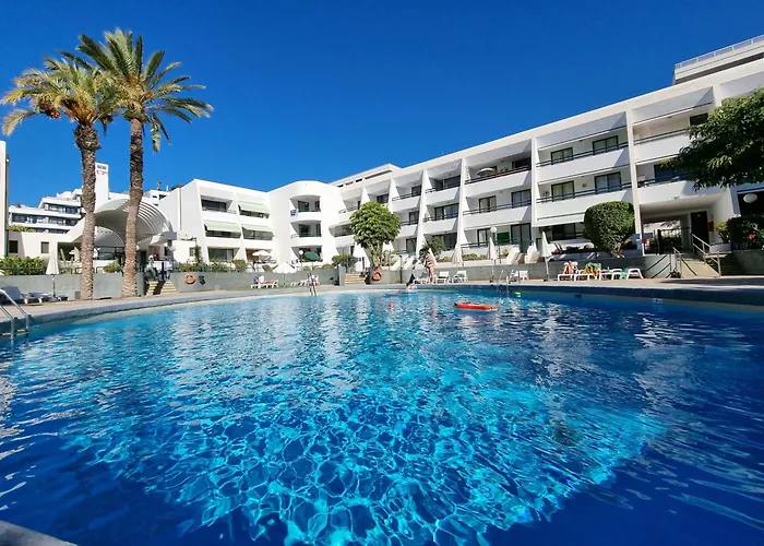 Casa Palmera 2 Only 150 Meters To The Beach, Heated Pool, Wifi, Sat-tv, Terrace, Location, Washing Machine * Playa de las Américas