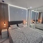 Casa Palmera 2 Only 150 Meters To The Beach, Heated Pool, Wifi, Sat-tv, Terrace, Location, Washing Machine * Playa de las Americas (Tenerife)
