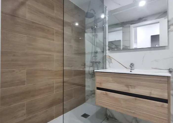 Casa Palmera 2 Only 150 Meters To The Beach, Heated Pool, Wifi, Sat-tv, Terrace, Location, Washing Machine * Playa de las Americas (Tenerife)