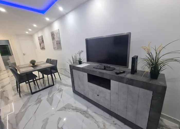 Appartamento Casa Palmera 2 Only 150 Meters To The Beach, Heated Pool, Wifi, Sat-tv, Terrace, Location, Washing Machine