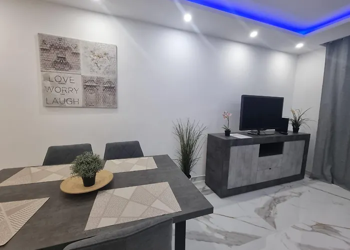 Appartamento Casa Palmera 2 Only 150 Meters To The Beach, Heated Pool, Wifi, Sat-tv, Terrace, Location, Washing Machine Playa de las Americas (Tenerife)