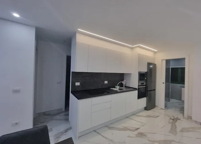 Apartman Casa Palmera 2 Only 150 Meters To The Beach, Heated Pool, Wifi, Sat-tv, Terrace, Location, Washing Machine