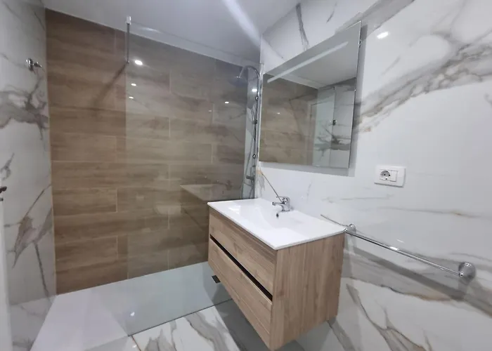 Casa Palmera 2 Only 150 Meters To The Beach, Heated Pool, Wifi, Sat-tv, Terrace, Location, Washing Machine *