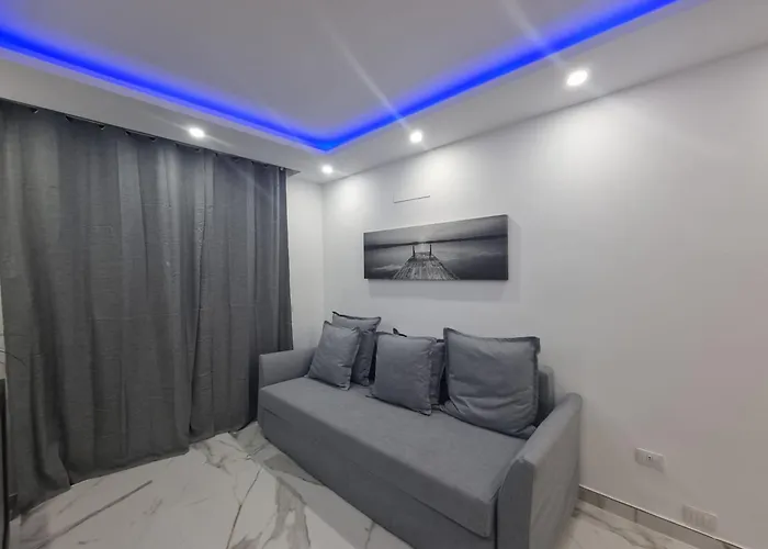 Apartman Casa Palmera 2 Only 150 Meters To The Beach, Heated Pool, Wifi, Sat-tv, Terrace, Location, Washing Machine