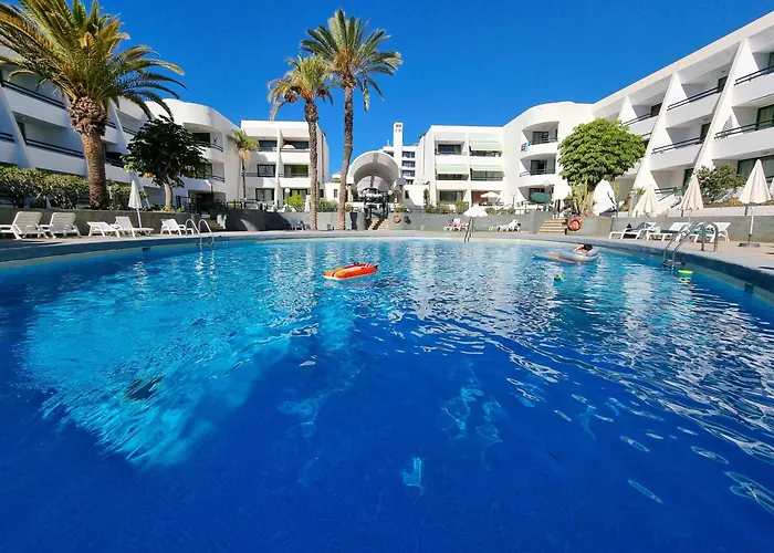 Casa Palmera 2 Only 150 Meters To The Beach, Heated Pool, Wifi, Sat-tv, Terrace, Location, Washing Machine *