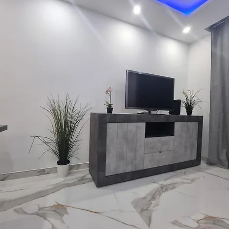 Casa Palmera 2 Only 150 Meters To The Beach, Heated Pool, Wifi, Sat-tv, Terrace, Location, Washing Machine *