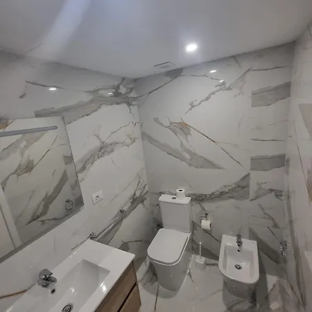 Casa Palmera 2 Only 150 Meters To The Beach, Heated Pool, Wifi, Sat-tv, Terrace, Location, Washing Machine Apartment