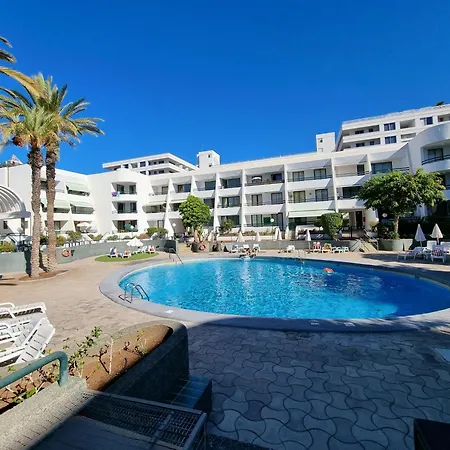 Casa Palmera 2 Only 150 Meters To The Beach, Heated Pool, Wifi, Sat-tv, Terrace, Location, Washing Machine *