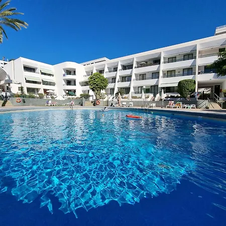 Casa Palmera 2 Only 150 Meters To The Beach, Heated Pool, Wifi, Sat-tv, Terrace, Location, Washing Machine Playa de las Américas